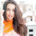 Shraddha Kapoor Instagram - #Throwback #Baaghi @sabbir24x7 @tigerjackieshroff shot by the awesome @munnasphotography hair & make up @amitthakur26 @shraddha.naik