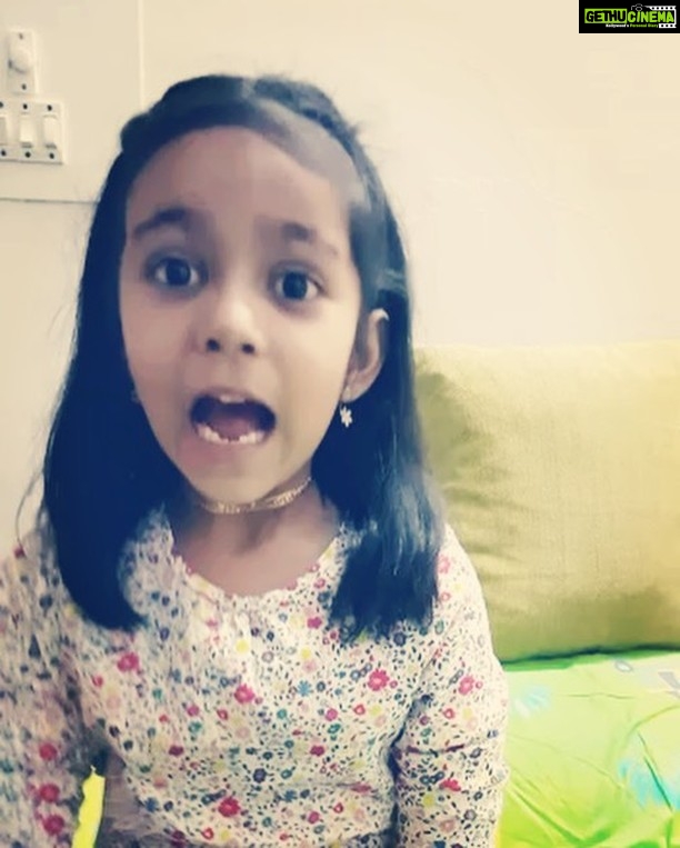 Shraddha Kapoor Instagram - Videos like these from little cuties #Baaghi #SabTera ✨💕❤️