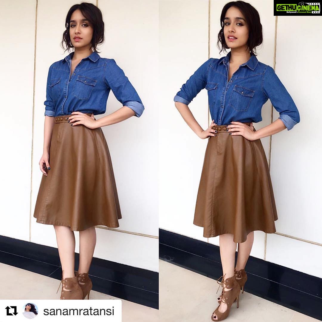 Shraddha Kapoor Instagram - #Repost @sanamratansi with @repostapp ・・・ Press con in Hyderabad today #rockon2promotions @shraddhakapoor wearing Shirt @topshop Skirt Madison @madison_onpeddar Shoes @forever21 HMU @shifstershettty @meldemuredsouza #StyleCell #sanamratansiforstylecell