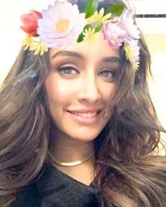 Shraddha Kapoor Instagram - Feeling loved ❤️ #7Million