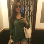 Shraddha Kapoor Instagram - Good morning!!! Off to shoot! #Liftie #Lakme ❤️