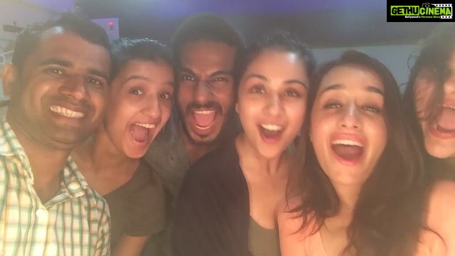 Shraddha Kapoor Instagram - PACK UP! #LastDay #Kerala #BestTimes #BAAGHI ❤️ @sonaakshiraaj @shraddha.naik @jahanviparekh17 @amitthakur26 #Raju