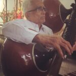 Shraddha Kapoor Instagram – My grand uncle with my grand fathers 110 year old veena. #GanpatiAtHome