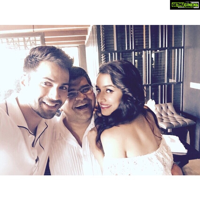 Shraddha Kapoor Instagram - Jujitsu joins and adds his spice of course lol 😉 @varundvn @jiteshpillaai #filmfare
