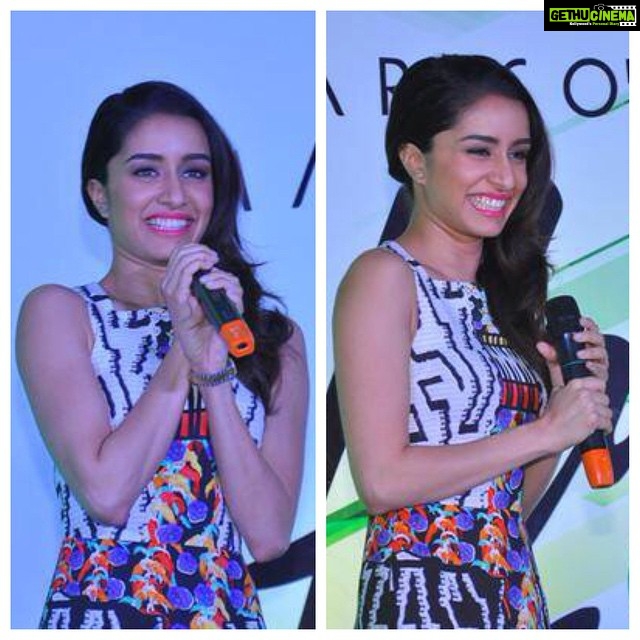 Shraddha Kapoor Instagram - #HairAndCare #Delhi @tanghavri @danielbauermakeupandhair ❤️