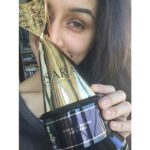 Shraddha Kapoor Instagram - Thank youuu star guild for the shining star award! This ones a celebration for Ek Villain & Haider!!! ❤️