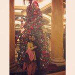 Shraddha Kapoor Instagram – Merry Christmas in Vegas with MOMMY! #ABCD2 #VegasScenes