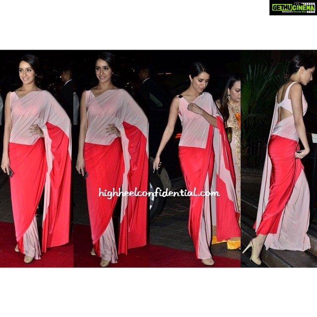 Shraddha Kapoor Instagram - Nothing like being desi ;) #DesiGirlForLife #GetYourDesiOn ❤️✌️ @shivanandnarresh @tanghavri
