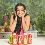 Shraddha Kapoor Instagram - GIVEAWAY ALERT Guys join me in making a switch for the better! Upload a picture of you with your Shunya. Add #SwitchToShunya, tag & follow @drinkshunya, and 10 lucky winners get a special Shunya hamper! - Contest closes on 5th November -Winners to be announced on 8th November on @drinkshunya handle - Shunya is available on drinkshunya.com and all leading stores near you #Shunya #ShunyaFizz #ShunyaGO #SwitchToShunya #ad #colab