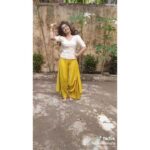 Shraddha Kapoor Instagram - Cham Cham love 🌧🥰 मेरा मुझमे कुछ नही, सब तेरा ✨💜 #4YearsOfBaaghi