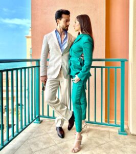 Shraddha Kapoor Instagram - Dubai with my Baaghi @tigerjackieshroff 🔥1 week to go!❤️
