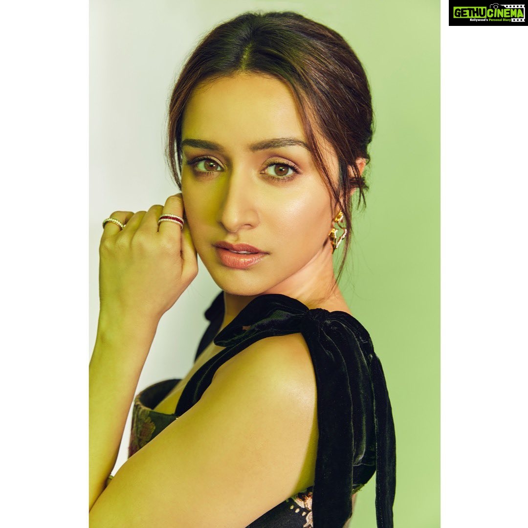 Shraddha Kapoor Instagram - Supernova Starshine 🎇