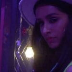 Shraddha Kapoor Instagram – Lights. Camera. Action… Music & DANCE! 
Here’s a glimpse of our labour of work ❤

@varundvn  @norafatehi @prabhudevaofficial @remodsouza @lizelleremodsouza @bhushankumar @divyakhoslakumar @dharmesh0011 @punitjpathakofficial @raghavjuyal @sushi1983 @salmanyusuffkhan @francistroughley @tseries.official @tseriesfilms @streetdancer3