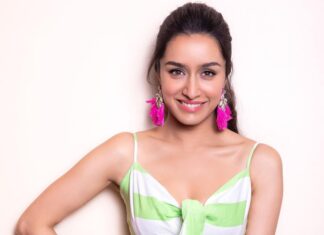 Shraddha Kapoor Instagram - @thebodyshopindia 💚 📸 @mohitmulchandaniphoto Styled by @lakshmilehr Assisted by @charulata1 Outfit @shopmoonriver Earrings @bansrimehtadesign Make up @shraddha.naik Hair @menonnikita Managed by @jinal.jj