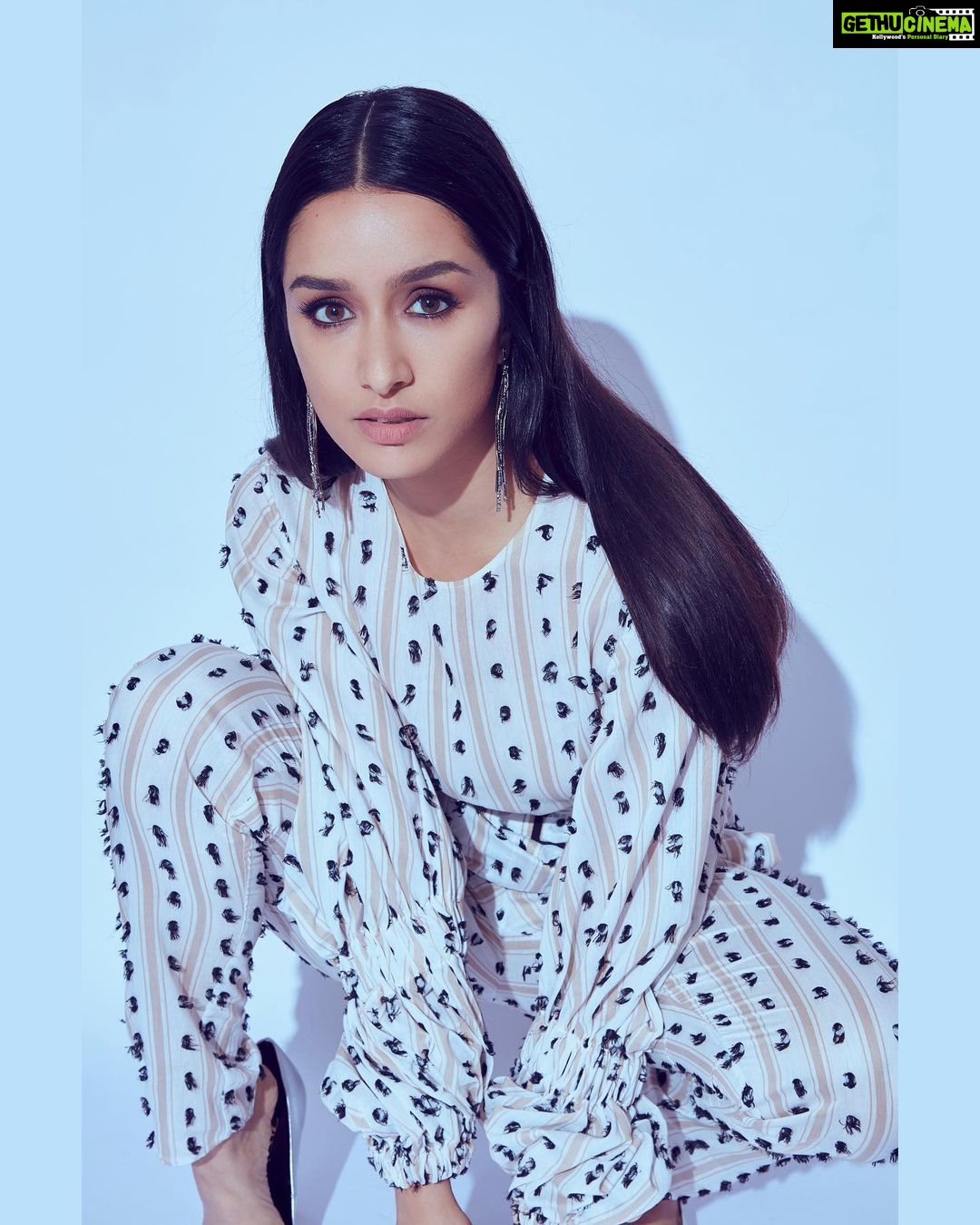 Shraddha Kapoor Instagram - Today for #CHHICHHORE Outfit : @edelinelee Earrings : @studio.metallurgy Styled by @stylebyami @mala_agnani @shnoy09 Assisted by @tanyamehta27 Photo credits : @kadamajay Hair @menonnikita Make up @shraddha.naik