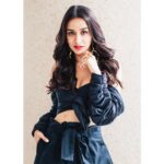Shraddha Kapoor Instagram - Last day of #SAAHO promotions in Dubai! Time for the release!!! Now the film belongs to you all ❤️ Photo by @neeraj.murali at @khaleejtimes @city.times Wearing @ayeshadepala and Jewelry by @studio.metallurgy Shoes @stevemaddenindia Styled by @tanghavri along with @namdeepak Make up @shraddha.naik Hair @menonnikita Managed by @jinal.jj