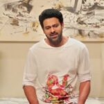 Shraddha Kapoor Instagram – Check out this special message from Prabhas about a surprise he has for all of you tomorrow!!! 💖 #SaahoSurprise @actorprabhas