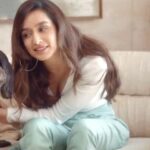 Shraddha Kapoor Instagram - A message that’s so close to my heart and Shyloh’s film debut. The much awaited trailer for The Tails of Boo Boo & Cuddly Poo drops today. Please check them out and show them a lot of love 💜💫 Creator & Director @sjfernan Producer @vandanasethhi @booboocuddlypoo