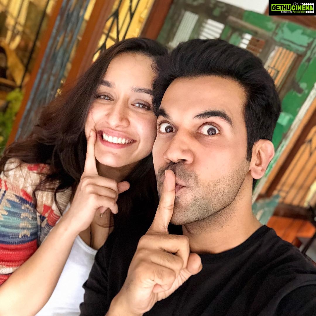 Shraddha Kapoor Instagram - But..... what’s the title? Readings with the absolutely fantastic @rajkummar_rao Horror-comedy time! 👻