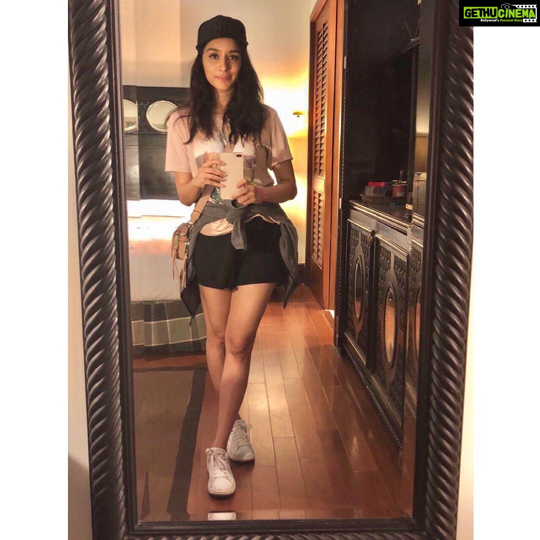 Shraddha Kapoor Instagram - Hi 👋 (oh & thank you again @skechersindia for adding fuel to my sneaker addiction 🤤)