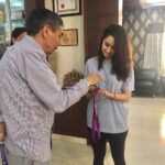 Shraddha Kapoor Instagram – Uncle proudly showed me her medals and wins. Here I’m holding her Olympic medal.