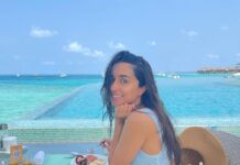 Shraddha Kapoor Instagram - Breakfast for the soul 🏝💜 @makeplansholidays @barosmaldives #MakePlansHolidays #BarosMaldives