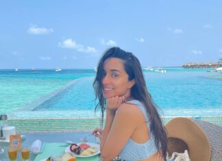 Shraddha Kapoor Instagram - Breakfast for the soul 🏝💜 @makeplansholidays @barosmaldives #MakePlansHolidays #BarosMaldives