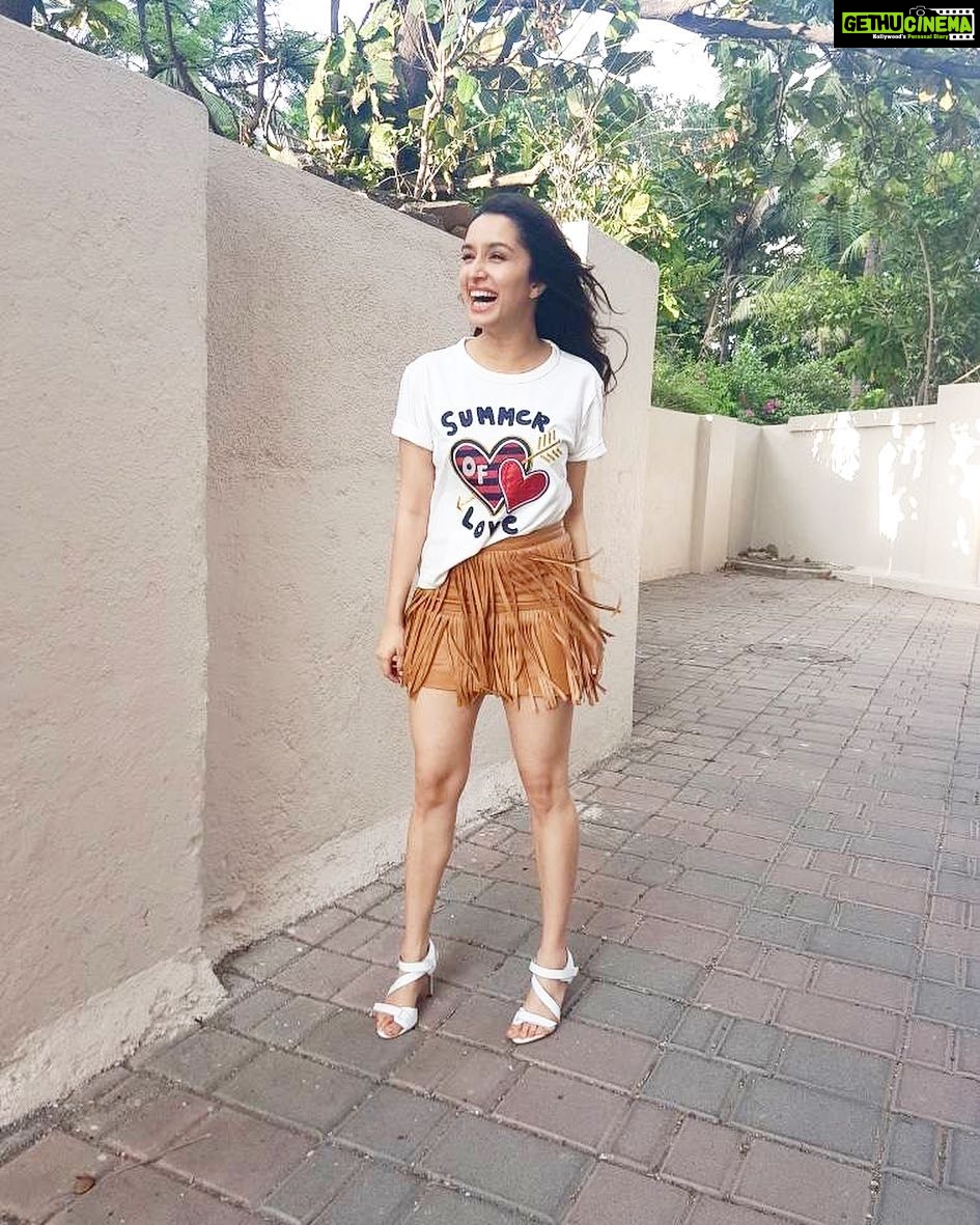 Shraddha Kapoor Instagram - La la la ! This evening... promoting on release day!Thank you to my wonderful team & everyone who was a part of the promotions for such a good time & all the laughs! It was hectic but so much fun. Top - @tommyhilfiger @tommyxgigi Skirt @demebygabriella Shoes @charlesandkeith styled by @tanghavri assisted by @nidhijeswani make up & hair @shraddha.naik @florianhurelmakeupandhair managed by @parinaparekh #DreamTeam ❤️ #HALFGIRLFRIEND #UnderMyBuildingPhoto