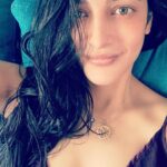 Shruti Haasan Instagram - Lock down mode on - cleaning - creating - sanitising - smiling through it all 🌸