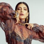 Shruti Haasan Instagram - 👁 @graziaindia Jan 2021 Photographed by @aneevrao Styled by @surbhishukla Fashion assistant: @thestyleattendant Hair and make-up: @devikajodhani assisted by @ritashukla22 Words: @barrynrodgers PR: @p2communication