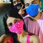 Shruti Haasan Instagram - My peeps 💕 @santanu_hazarika_art @karankanchanmusic