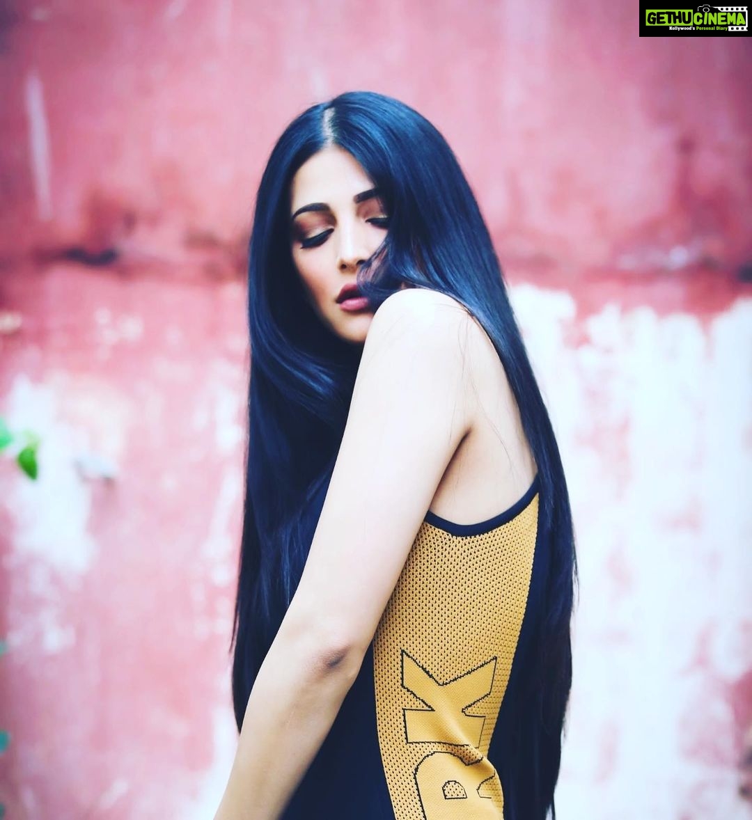 Shruti Haasan - 429.8K Likes - Most Liked Instagram Photos