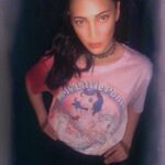 Shruti Haasan Instagram - 🌸💞🖤 of all the things I’ve outgrown - my little pony isn’t one of them 😁