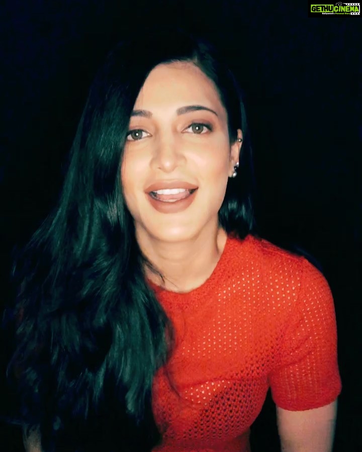 Shruti Haasan Instagram - Thankyou from the bottom of my β€οΈ Iβm so Thankful for all the work,memories,lessons, highs,lows,joy and love ... and Thankyou to the people who enrich my journey ππΌππΌππΌ