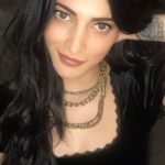 Shruti Haasan Instagram - 😏