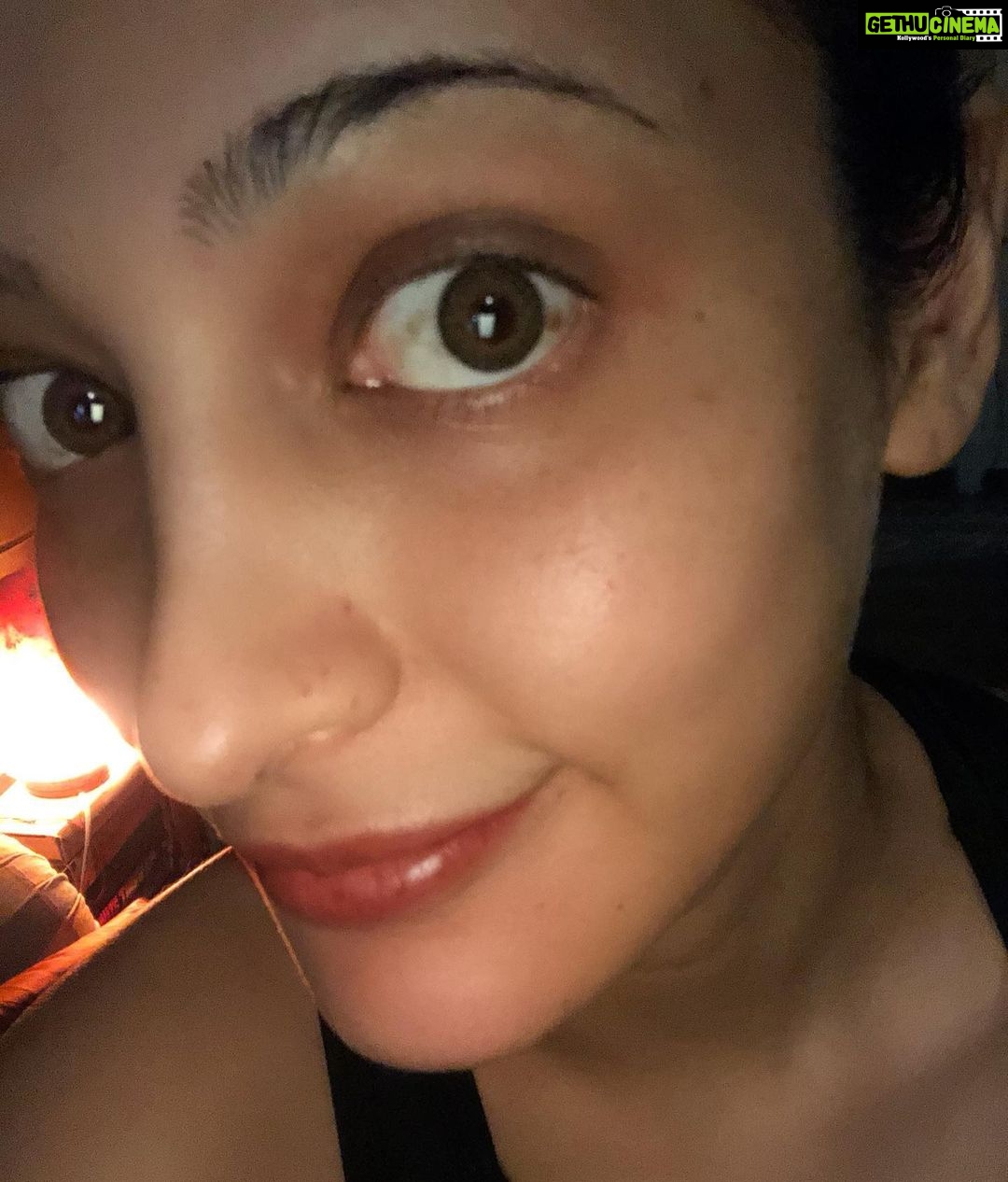 Shruti Haasan Instagram - 👁 yes those are birthmarks in my eye - no it’s not some weird reaction - no it’s not a disease- yes they get lighter and darker just like freckles - yes it’s very common- yes I have had them for years and years and I think they’re super special 😁 and YES you should celebrate all the things that make you YOU ❤️
