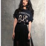 Shruti Haasan Instagram - Had so so much fun shooting this and the amount of love I got for the meshuggah t shirt is insane 😂🤘🏽 I used my #iphone11promax to shoot this along with a tripod and a really crappy old selfie stick tied together with the belt of a bath robe 😂 really technical stuff 🤓 I’m also writing a lot more music since this came out which means all feelings matter - especially how you’re feeling right now 🖤 big hugs to everyone