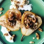 Shruti Haasan Instagram - CHAI BAKED PEARS I love the mix of flavours .The Walnut and maple syrup with a sprinkle of chai masala which goes so so well with the pear it’s mental !!! I baked it for 25 mins at 190 c 🍐 ☕️ ps - you’re welcome