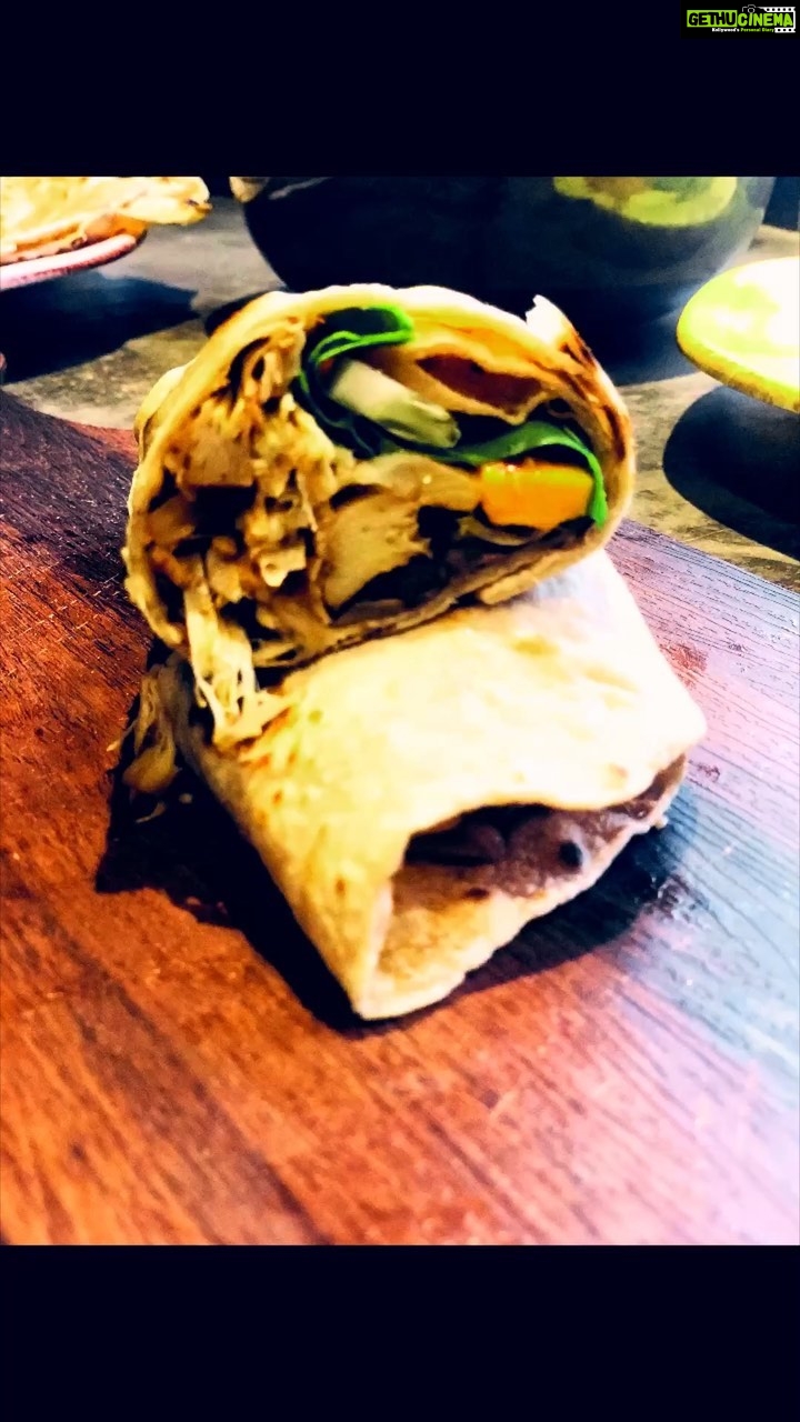 Shruti Haasan Instagram - Iโve always been obsessed with jackfruit ! Iโve never been a fan of ripe mango which many people find weird but I love it mixed with savoury food. I canโt even begin to describe how good this wrap was !! I made three of them and it was super filling and healthy. ๐ก - Make sure you cut the raw jackfruit with oil on your hands cause that white alien goo is super hard to get off ๐ฝ -You must add cucumber or anything green and crunchy to counter the heaviness of the beans and the mango ๐ฅ -itโs a must to add the sugar and paprika so that the favours can have a little dance in your mouth ๐๐ป -please be ultra patient cooking down the raw jackfruit to an almost pulled pork like texture and add salt or spice as required to balance out the water that diluted the flavour ๐ถ Ok have fun โ and โ YOURE WELCOME ๐