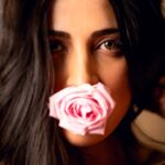 Shruti Haasan Instagram - 🌸🌷🌹🌺 #fresh #flower #diet 📷 @mrjames.harris