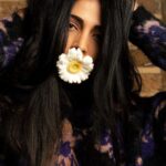 Shruti Haasan Instagram - 🌻