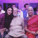 Shruti Haasan Instagram - Happy 90th Charu Anna 💖 #family #haasan #hasan