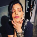 Shruti Haasan Instagram – Throwback to 2020 🥰 the year that taught me the most including how to take my own pictures 😁