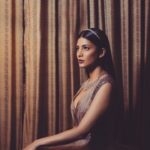 Shruti Haasan Instagram - For Filmfare last night 👗@mmalhothraworld @mmalhothra05 @challani_jewellery Hmu @prakatwork styled by @amritha.ram 📷 @parvathamsuhasphotography @bsfashionphotography