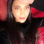 Shruti Haasan Instagram - My heart is full ❤️ of music light and all the other good stuff 😊
