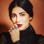 Shruti Haasan Instagram – Posted @withrepost • @tigerhallasia The Joy of Missing Out: Taking a Break in Your Career – a Power Read by @shrutzhaasan.

Out on Tigerhall now.

#shrutihaasan #tigerhall #bollywood #kollywood #jomo #joyofmissingout #careeradvice