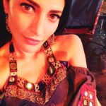 Shruti Haasan Instagram - Midnight glow 🌜
