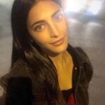Shruti Haasan Instagram - Saturday 🖤