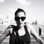 Shruti Haasan Instagram - 🖤 #budapestmemories