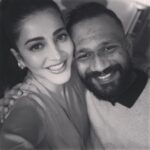 Shruti Haasan Instagram - Happy happy birthday to my best mate @bass.pilot have the best year ever !!!!!! 💥 youre such a good friend such a good man and such an idiot. Love you lots 🖤 #kakkoos #30yearsofannoyingeachother